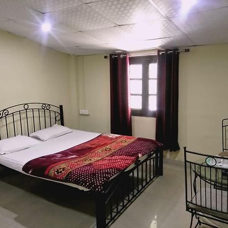 Hotel Gulmarg Mussoorie Esterno foto