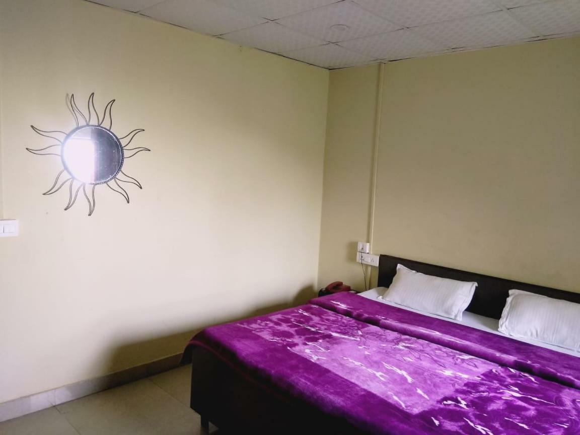 Hotel Gulmarg Mussoorie Esterno foto